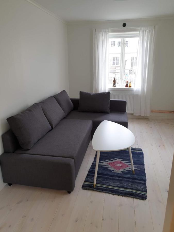 Vaelrenoverad Fin Laegenhet I Charmigt Omrade Söderhamn Buitenkant foto