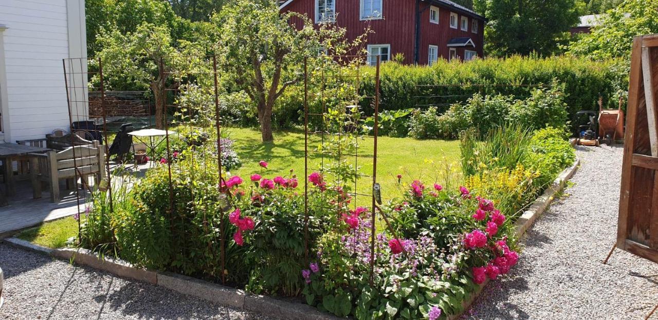 Vaelrenoverad Fin Laegenhet I Charmigt Omrade Söderhamn Buitenkant foto